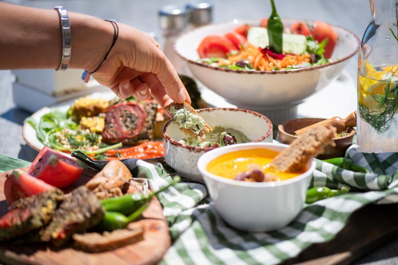 Vita Rama Holistic Hotel And Retreats - Vegan Full Board Obzor Exterior foto